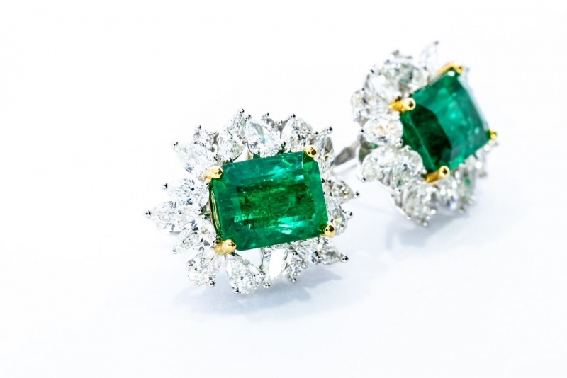 18K 鉑金祖母綠鑽石耳環