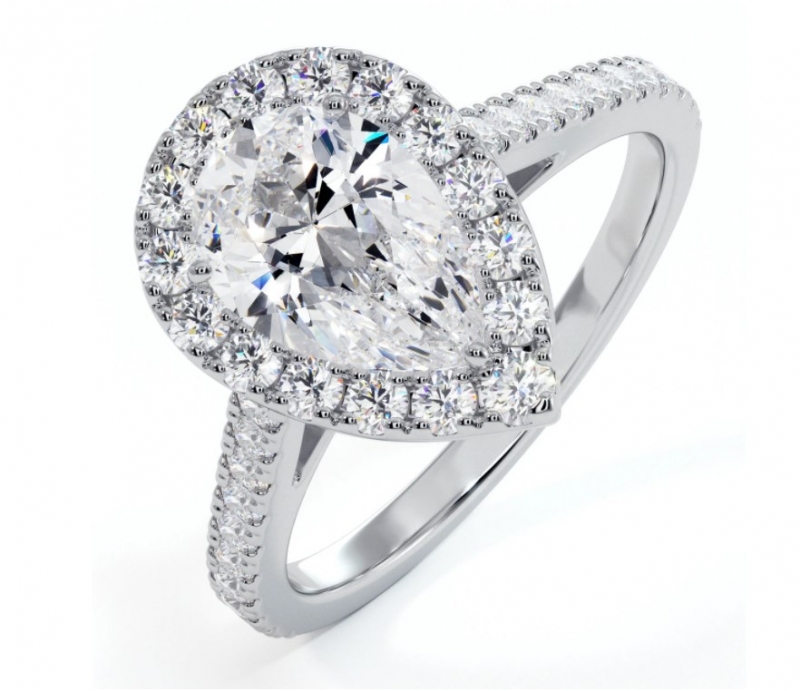 18K白金梨形鑽石戒指