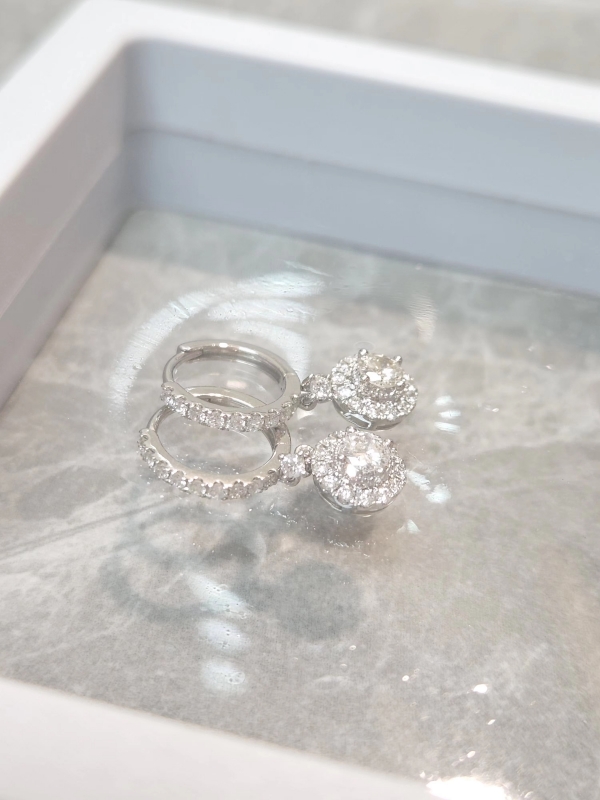 18K白金鑽石耳環