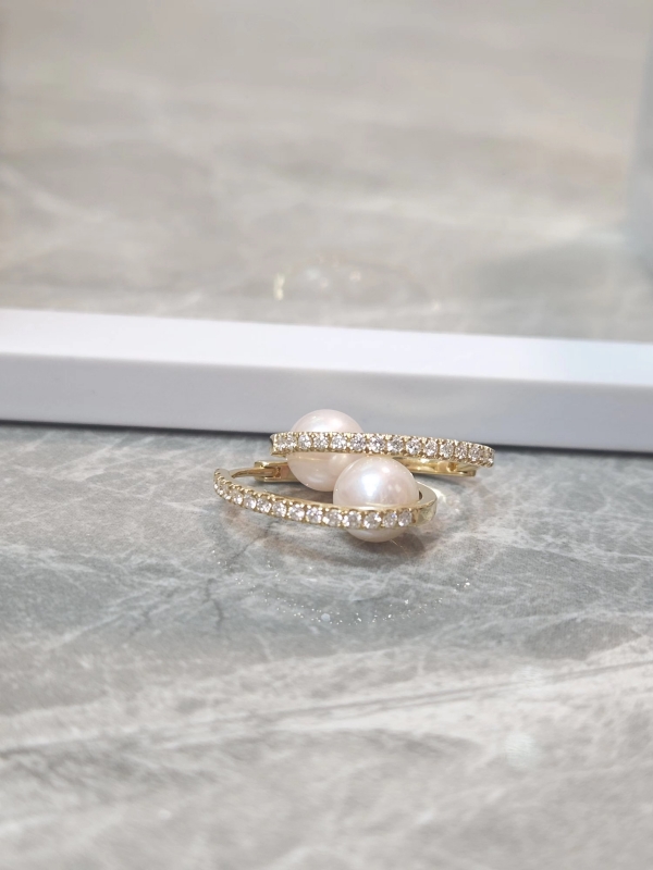 18K金鑽石Akoya珍珠耳環