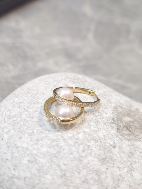 18K金鑽石Akoya珍珠耳環