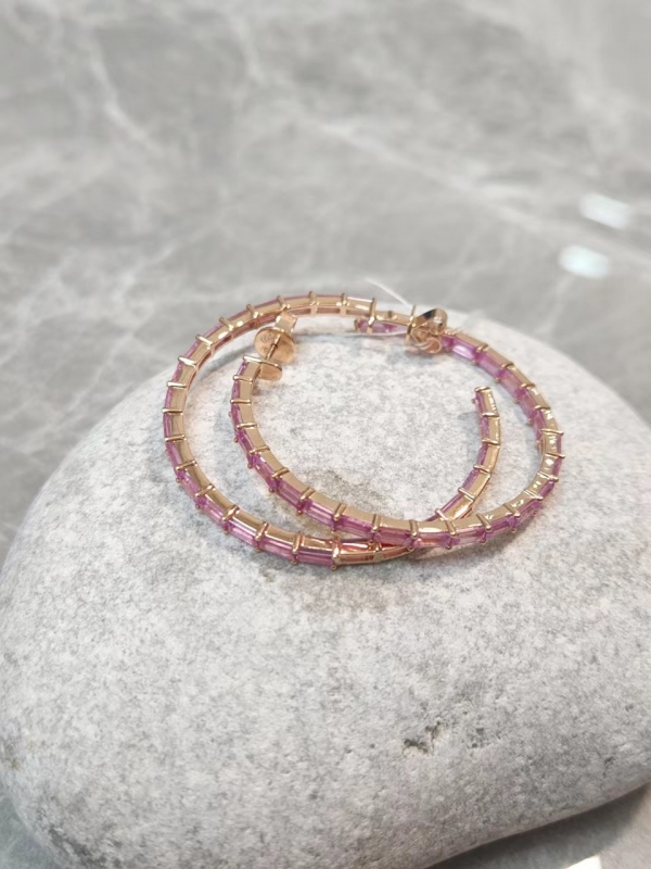 18K玫瑰金粉紅藍寶耳環