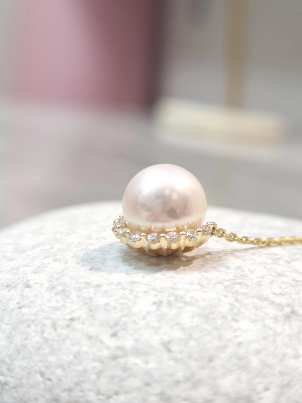 18K金鑽石Akoya珍珠頸鍊